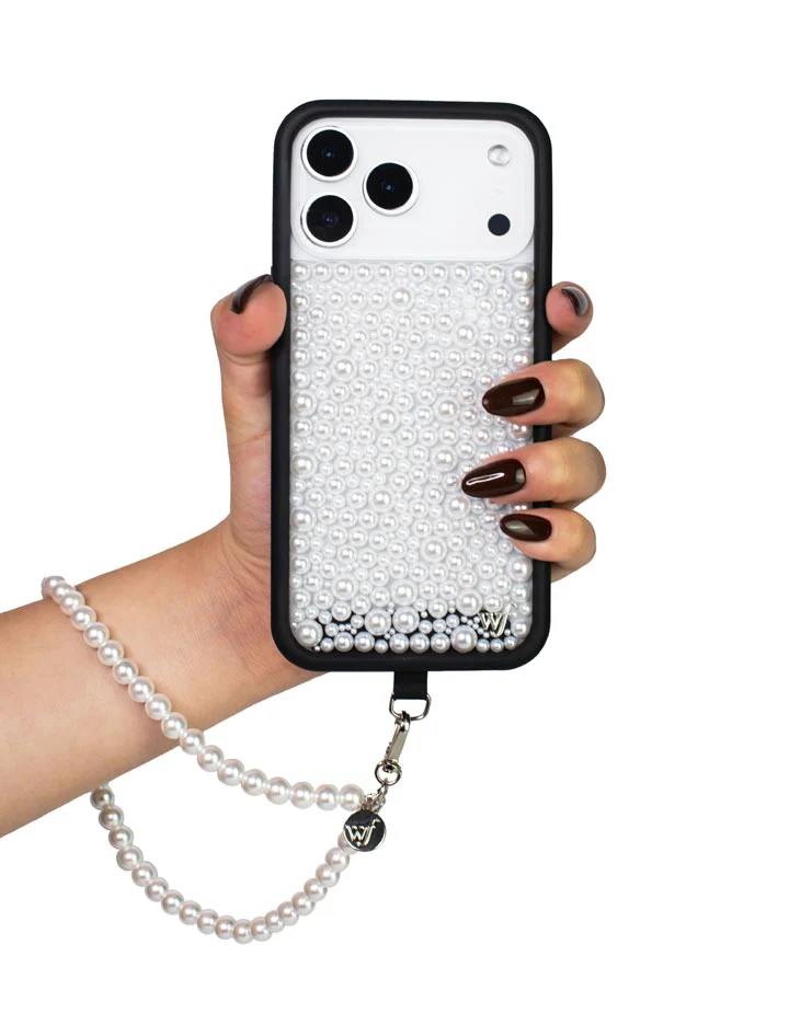 146-pearl-wristlet-white-2.webp Pearl Wristlet | White